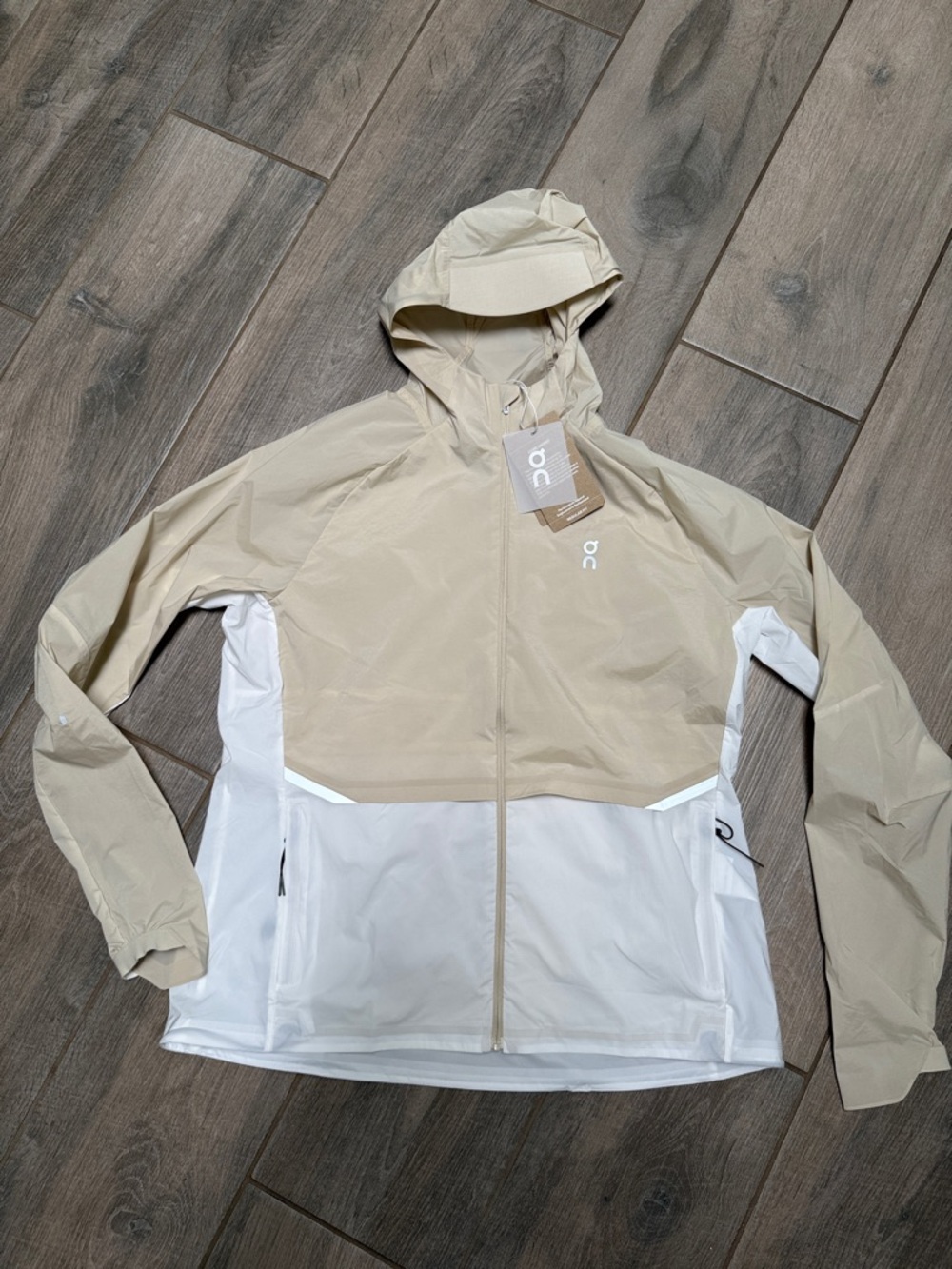 Core Jacket - Picture 4 of 6